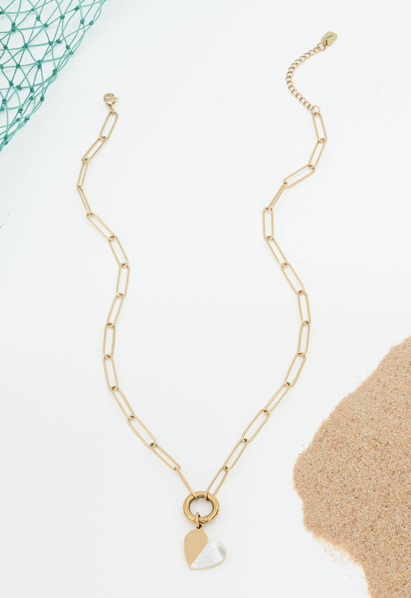 Heart of Mary Necklace Gold